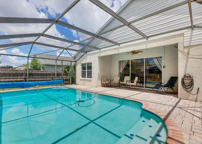 Riverview Home With Screened Pool About 1 Mi To Marina!