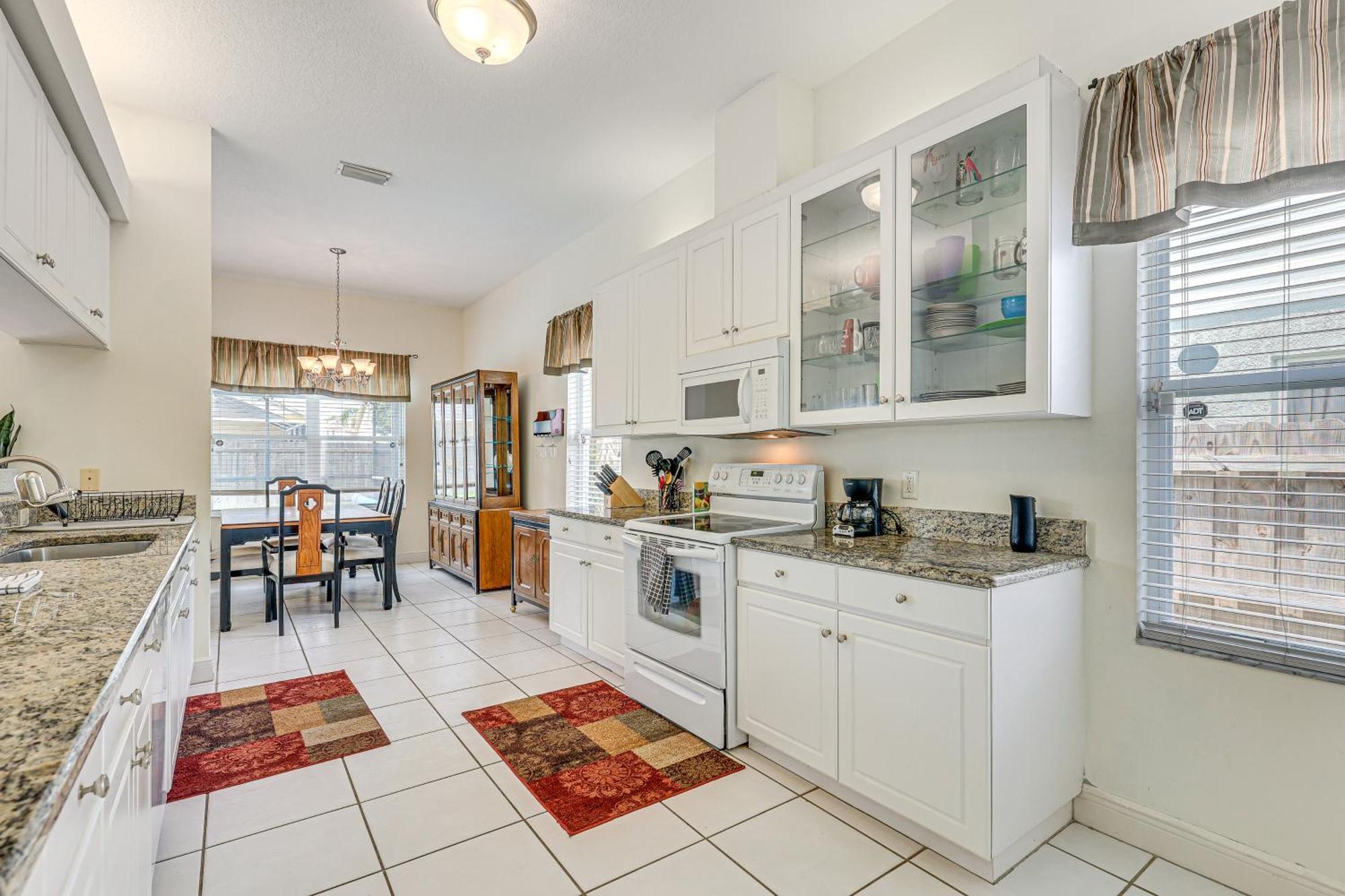 Riverview With Screened Pool About 1 Mi To Marina! Ferienhaus Riverview (Hillsborough County)